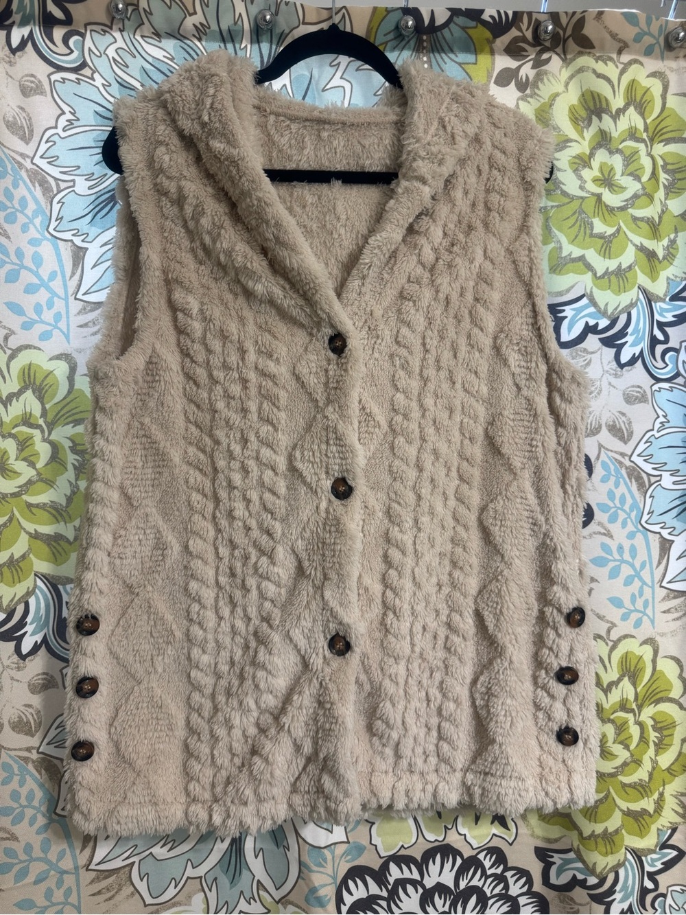 Cozy Hooded Cable-Knit Vest - Cream
